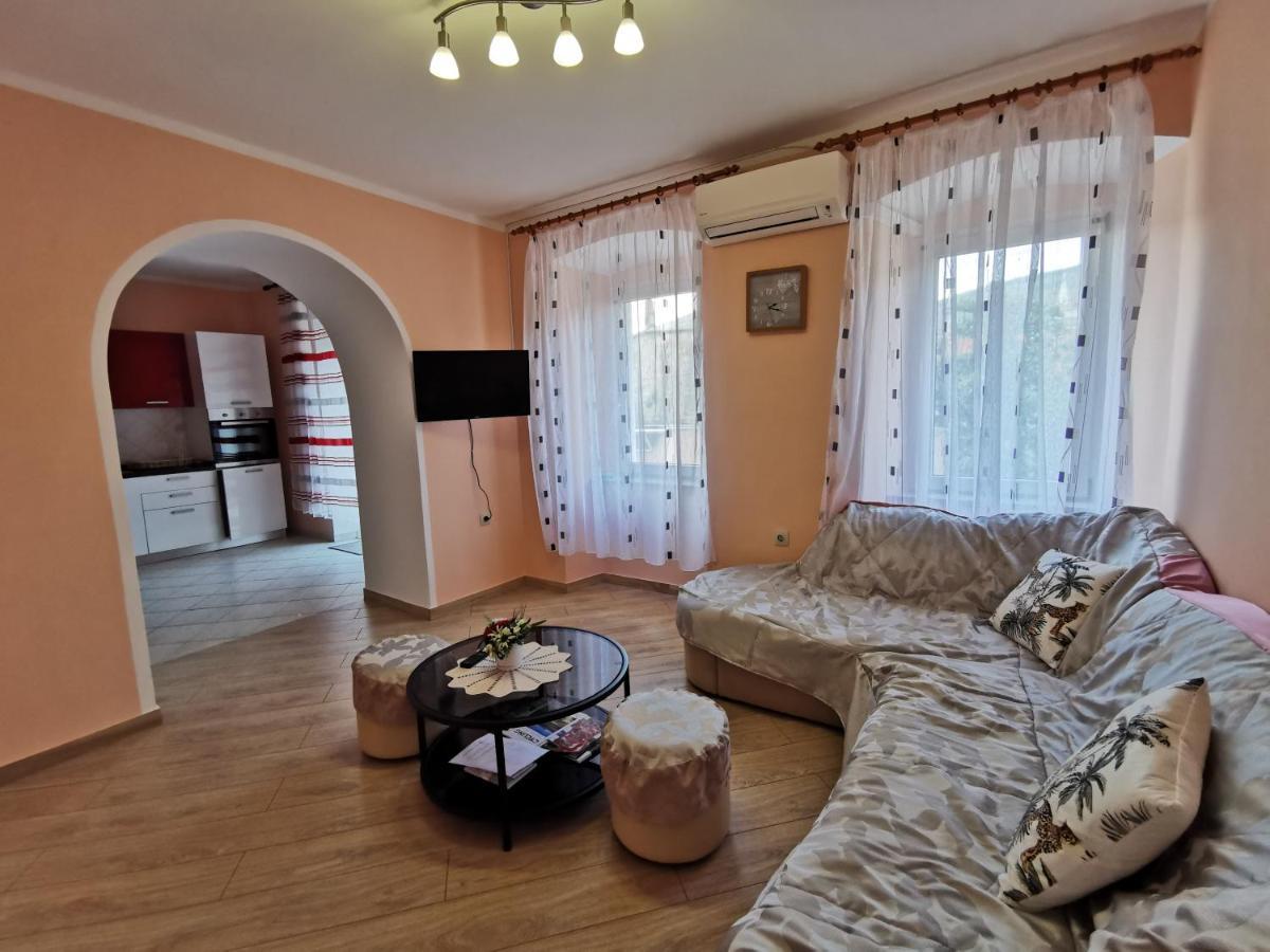 Apartamento Apartman Pod Nehajem Senj  Exterior foto